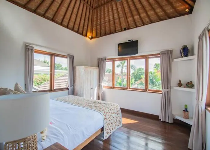 Villa Shanti, Sitara Villa Group